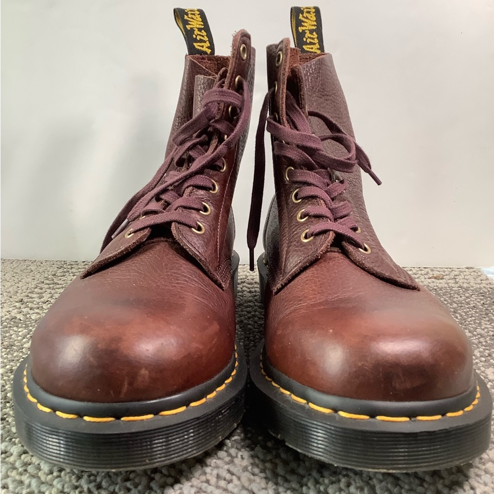 Almost new Dr. Marten Pascal redbrown leather lace up boots Men’s 11.